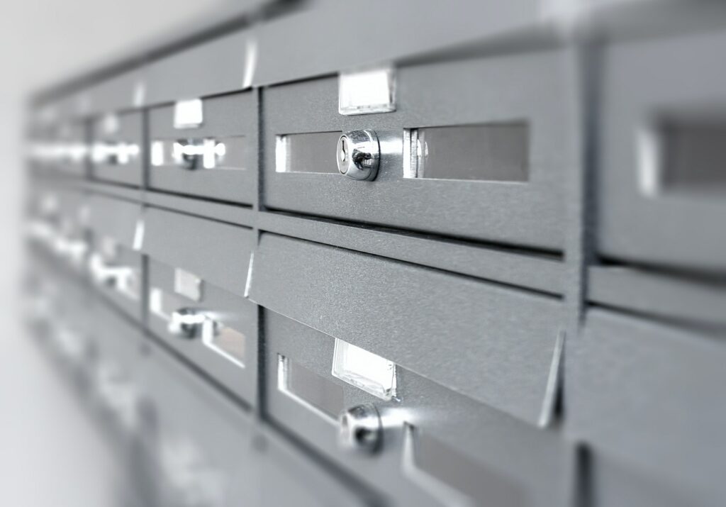 Systemlåse og låsesystem priser, her får du nogle konkrete priseksempler på låsesystem pris mekanisk og elektronisk montering i København